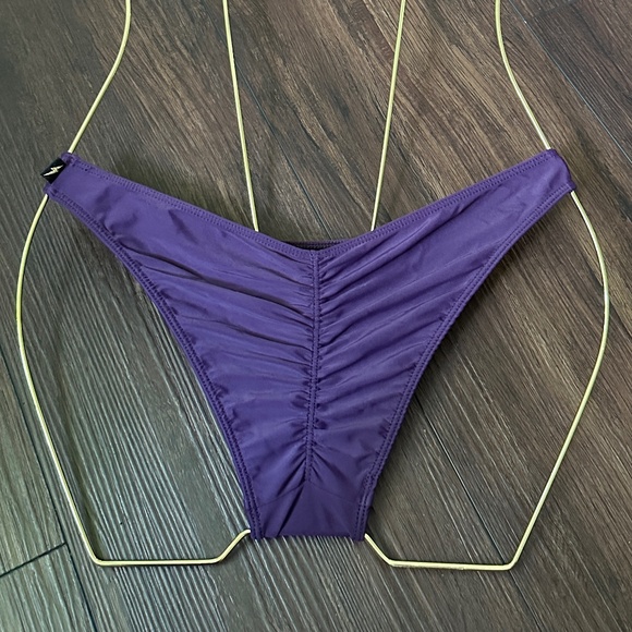 🔥 HUGE LOT - 6 Pairs Cleo the Hurricane Scrunch-Bum Dance Shorts | M/L - Picture 3 of 12